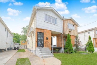 3553 Hylan Blvd, Staten Island, NY 10308
