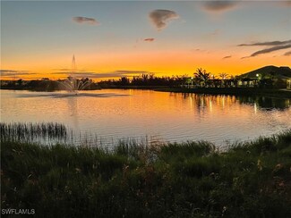 207 Indies Dr E Unit 201, Naples, FL 34114