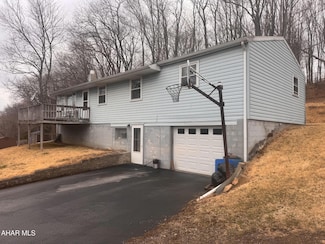 51 Blue Bird Ln, Portage, PA 15946