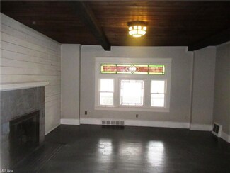 44 Water St, Youngstown, OH 44514