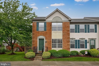 402 Cobblestone Ln, Lancaster, PA 17601