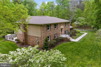 10085 Fox Hound Dr, Nokesville, VA 20181