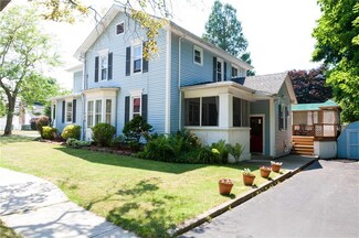 74 John St, Akron, NY 14001