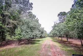 2188 Harkins Ln, Marshall, TX 75672