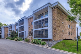 4625 Minnetonka Blvd Unit 105, Saint Louis Park, MN 55416