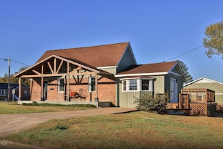 340 Broad St, Dresden, TN 38225