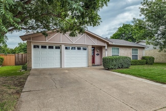2315 Yale Dr, Arlington, TX 76015