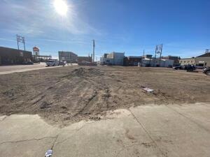 119 N Lawler St, Mitchell, SD 57301