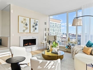 380 Harrison Ave Unit 12E, Boston, MA 02118