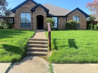 3727 Remington Dr, Carrollton, TX 75007