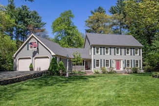 16 Covey Rd, Walpole, MA 02081