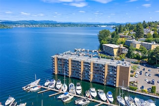 9500 Rainier Ave S Unit 303, Seattle, WA 98118