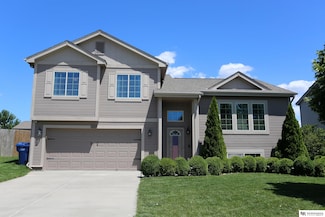 13719 S 43rd Ave, Bellevue, NE 68123