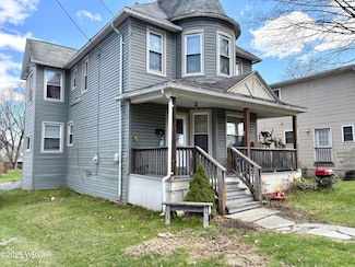 220 Staver St, Jersey Shore, PA 17740