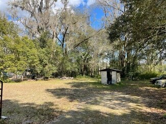 105 NE 20th St, Gainesville, FL 32641