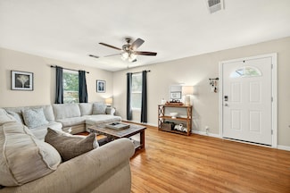 1718 N Shannon St, Sherman, TX 75092