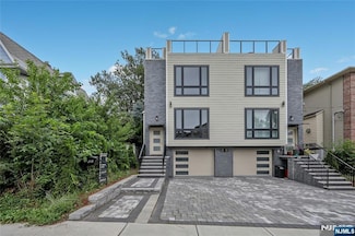 283 Grant Ave, Cliffside Park, NJ 07010