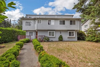 15503 Greenwood Ave N, Shoreline, WA 98133