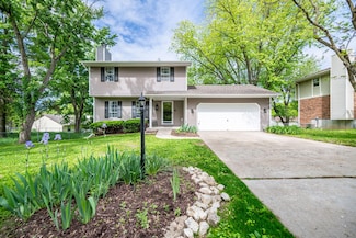 3401 S Crestview Dr, Columbia, MO 65203