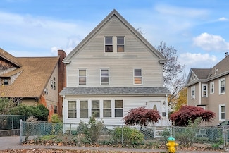 323 Farrington St, Quincy, MA 02170