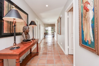 326 Fox Briar Ln, Sugar Land, TX 77478