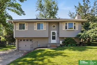 14105 Jennifer Rd, Omaha, NE 68138