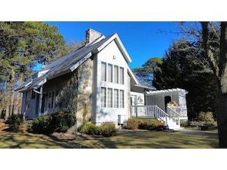 42 Pine View Dr, Brewster, MA 02631