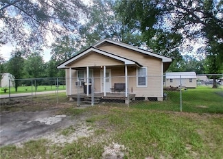 1243 Borgne Ave, Bogalusa, LA 70427