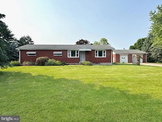 185 Strack Dr, Myerstown, PA 17067