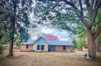 6077 Terrace Ln, Crestview, FL 32536