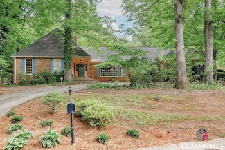 139 Lake Forest Dr, Athens, GA 30607