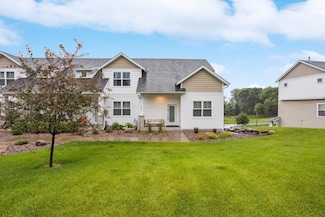 2651 New Century Blvd S, Maplewood, MN 55119