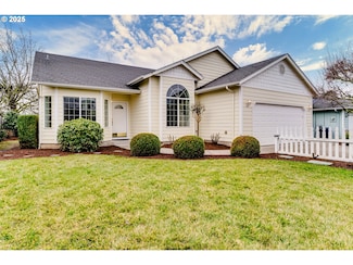 537 Creswood Dr, Creswell, OR 97426