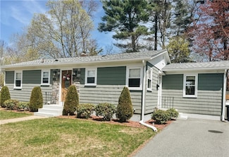 24 Coventry Dr, Coventry, RI 02816