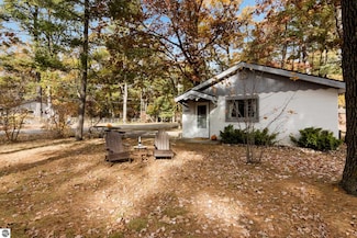 2001 Chippewa St, Traverse City, MI 49686