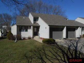 208 S Ramsey St, Blue Earth, MN 56013
