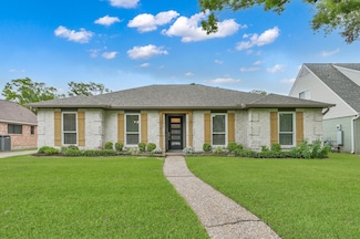 2806 Triway Ln, Houston, TX 77043