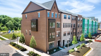 9675 Swallowtail Ln, Manassas, VA 20110