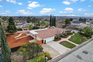 401 Sandalwood Dr, Calimesa, CA 92320