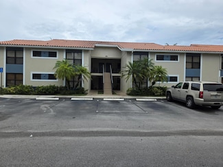 1484 Lake Crystal Dr Unit G, West Palm Beach, FL 33411
