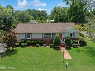 702 Poplar St, Rockingham, NC 28379