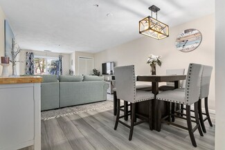 6 Ledgewood Way Unit 2, Peabody, MA 01960
