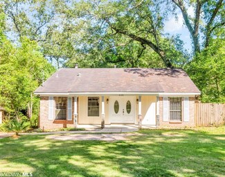 5181 Fairland Dr, Mobile, AL 36619