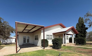1500 S Main St, Seminole, TX 79360