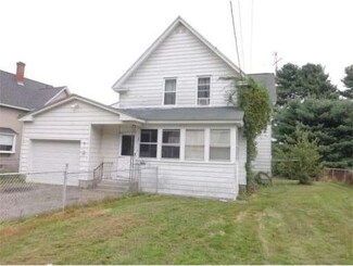 35 Ferry St, South Grafton, MA 01560