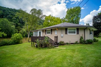 358 Daniels Ln, Talcott, WV 24981