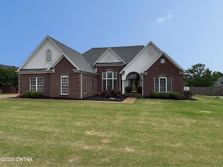 42 Larkwood Dr, Jackson, TN 38305