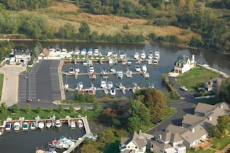 500 Virginia Ave Unit 33, South Haven, MI 49090
