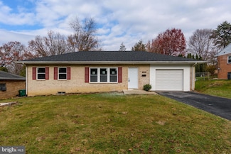 4006 Eastbrook Rd, Harrisburg, PA 17109