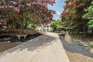 4135 Creekwood Dr, Cumming, GA 30041